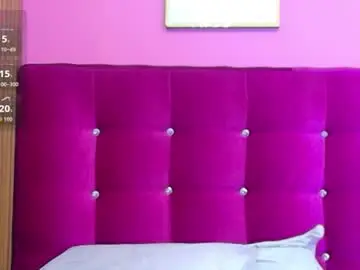 Curvyhomebebe  live sex cam