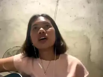 Delsiecrummie  live sex cam