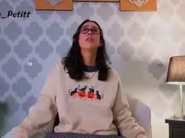 Gabypetit  live sex cam