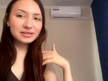 Hienswinny  live sex cam