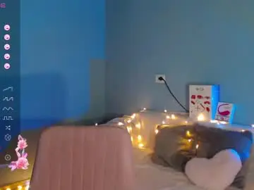 Karolina_hottie_  live sex cam