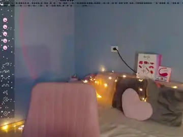 Karolina_hottie_  live sex cam