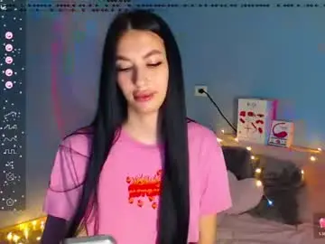 Karolina_hottie_  live sex cam