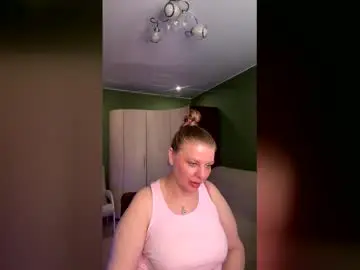 Leona_tracie  live sex cam