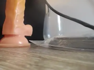 Lilly_steffen  live sex cam