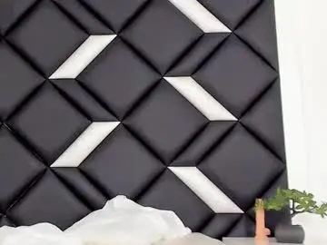 Melisakovacs  live sex cam