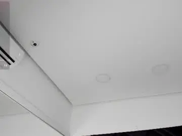 Melisakovacs  live sex cam