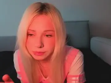 Onlyastra  live sex cam