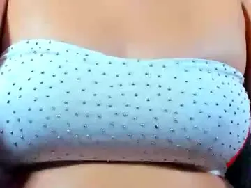 Perlabeautiful  live sex cam