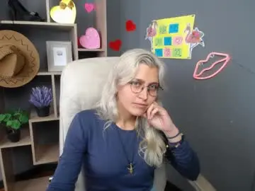 Rubydaviss  live sex cam