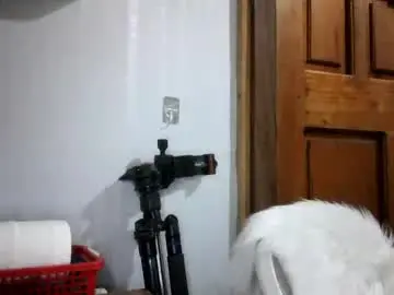 Skie1111  live sex cam