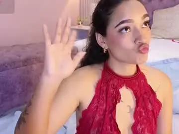 Emily_foxyy  live sex cam