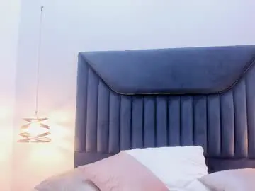 Emilykartters  live sex cam