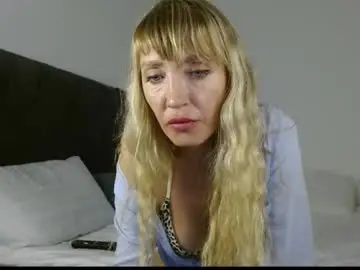 Helen_cb  live sex cam