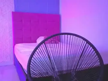 Ivonnee777  live sex cam