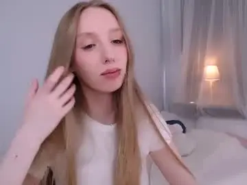 Luna_insanity  live sex cam