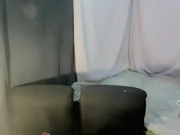 Mia_lover9  live sex cam