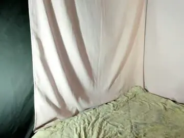 Mia_lover9  live sex cam