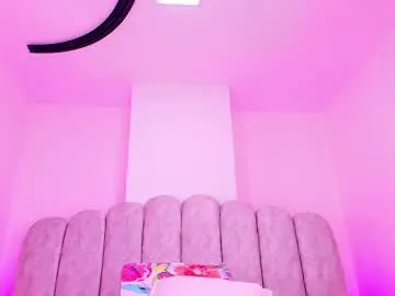 Naomi_sun24  live sex cam