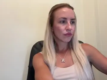 Nyxelia_  live sex cam
