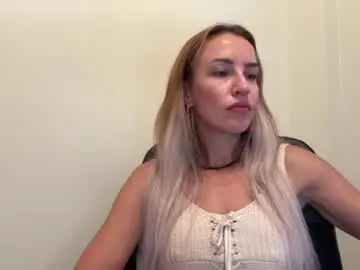 Nyxelia_  live sex cam