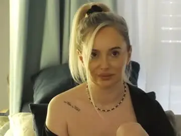 Orianawade  live sex cam