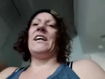 Teelciara191  live sex cam