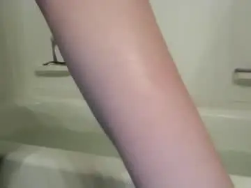 Gamergurl3000  live sex cam