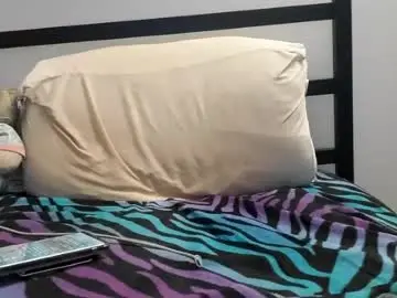 Gamergurl3000  live sex cam