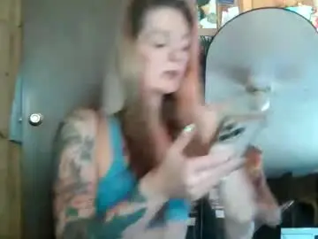 Mistressmousy420  live sex cam