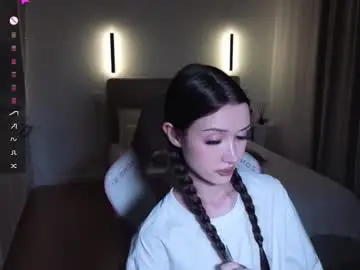 Sweetiebones  live sex cam