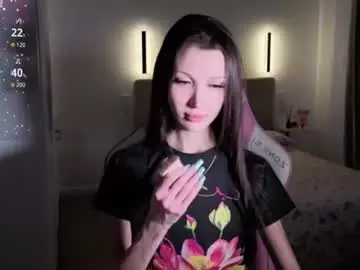 Sweetiebones  live sex cam