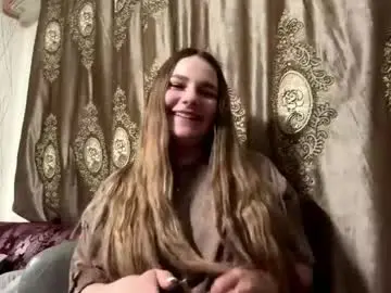 Yingchamberlin  live sex cam