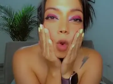 Yourcutegiirl  live sex cam