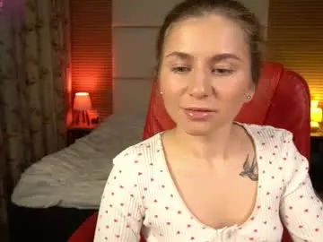 Yoursgirlalice  live sex cam