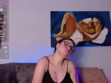 Esmeraldahills  live sex cam