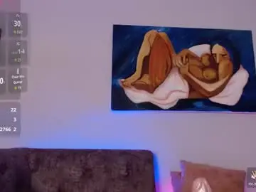 Esmeraldahills  live sex cam