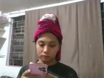 Hottiekia  live sex cam
