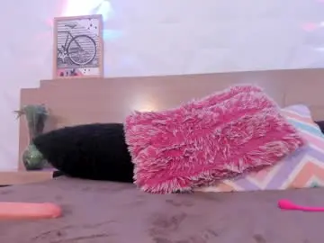 Kitty_velve  live sex cam