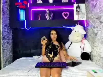 Lucy_unlimited  live sex cam