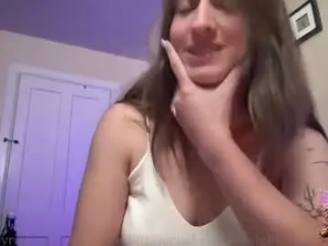 Lusciousxluci  live sex cam
