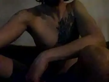 Riskykitti5  live sex cam