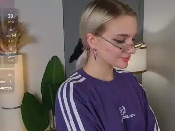 Brunaalcorn  live sex cam