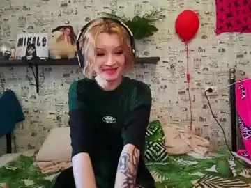 Carmenlavelli  live sex cam