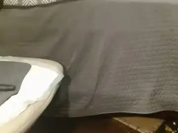 Eatme_six9  live sex cam