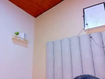 Liaamoretti__  live sex cam