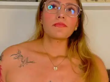 Liaamoretti__  live sex cam