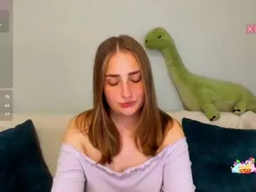 Millibrooksss  live sex cam
