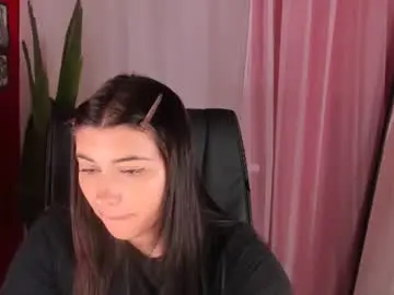 Naomi_beans  live sex cam