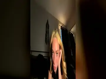 Prettyfantasiez  live sex cam